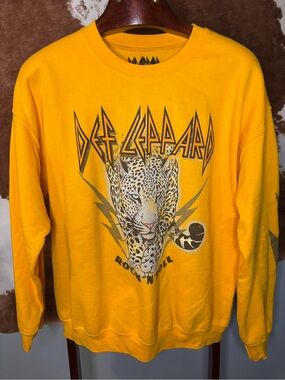 Def Leppard Rock N Roll Tour Crewneck Sweatshirt Yellow Men’s Large Band